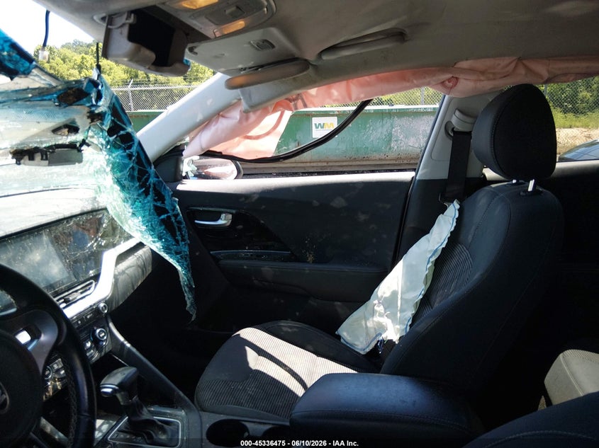 2020 Kia Niro VIN KNDCB3LC3L5439425 IAAI salvage auction — ROLLOVER, Salvage Title, sold $1,150 on 2026-08-02 (photo 5)