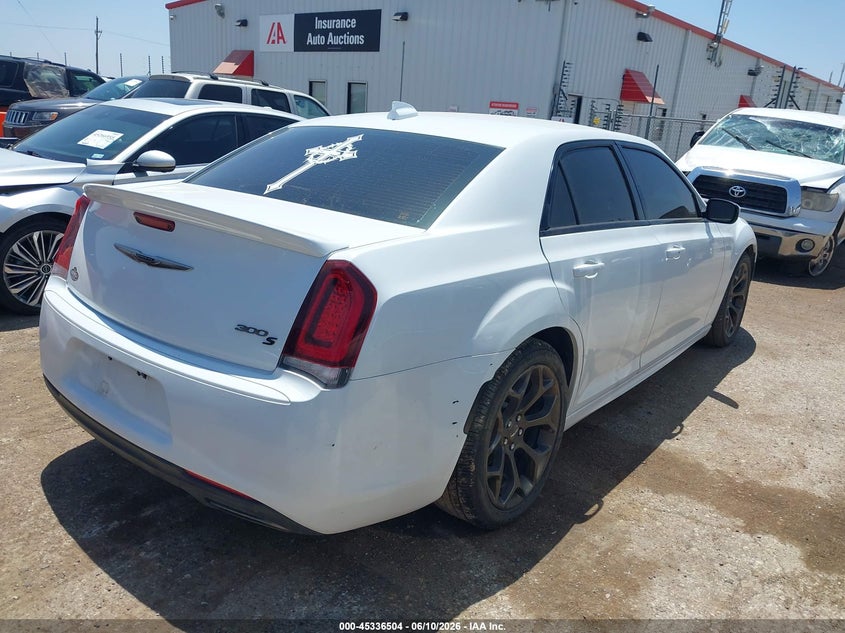 2017 Chrysler 300 VIN 2C3CCABG8HH664675 IAAI salvage auction — WATER/FLOOD, Salvage Title, sold $1,575 on 2026-08-25 (photo 4)