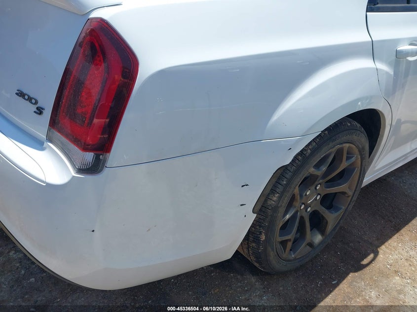 2017 Chrysler 300 VIN 2C3CCABG8HH664675 IAAI salvage auction — WATER/FLOOD, Salvage Title, sold $1,575 on 2026-08-25 (photo 6)