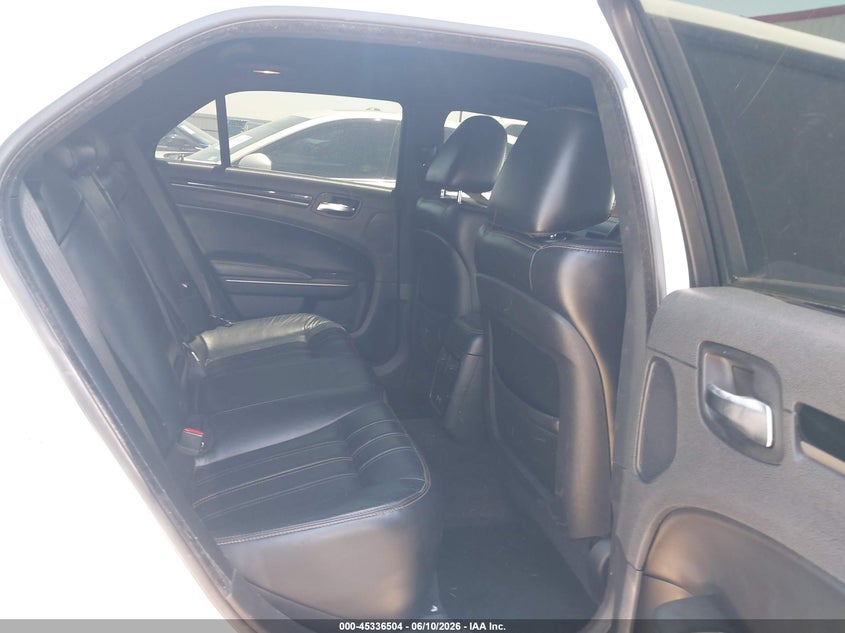 2017 Chrysler 300 VIN 2C3CCABG8HH664675 IAAI salvage auction — WATER/FLOOD, Salvage Title, sold $1,575 on 2026-08-25 (photo 8)