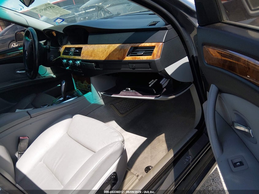 2008 BMW 5 series VIN WBANW135X8CZ81141 IAAI salvage auction — NORMAL WEAR, Original (Texas), sold $400 on 2026-07-29 (photo 5)