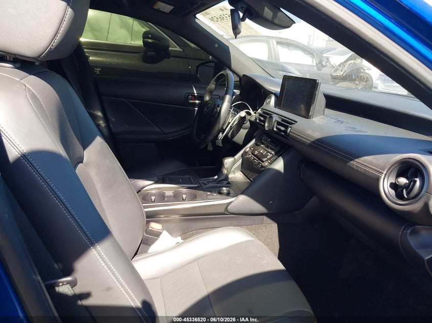 2024 Lexus Is VIN JTHBA1D2XR5131166 IAAI salvage auction — VANDALISM, Salvage Title, sold $21,500 on 2026-08-05 (photo 5)