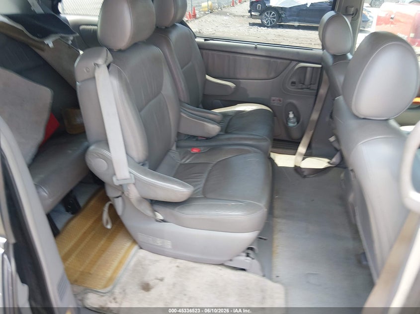 2007 Toyota Sienna VIN 5TDZK22CX7S053025 IAAI salvage auction — FRONT END, Salvage (Tennessee), sold $900 on 2026-07-16 (photo 8)