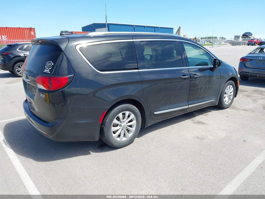 2018 Chrysler Pacifica VIN 2C4RC1BG8JR235932 IAAI salvage auction — HAIL, Certificate Of Title (Nebraska), sold $5,100 on 2026-07-11 (photo 4)
