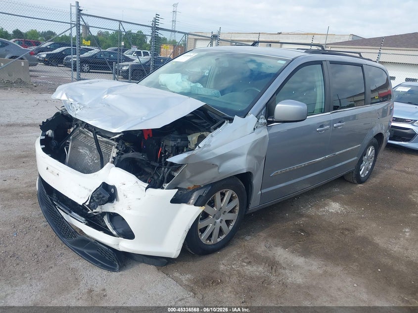 2015 Chrysler Town & country VIN 2C4RC1BG4FR582424 IAAI salvage auction — FRONT & REAR, Salvage Title, sold $300 on 2026-09-01 (photo 2)