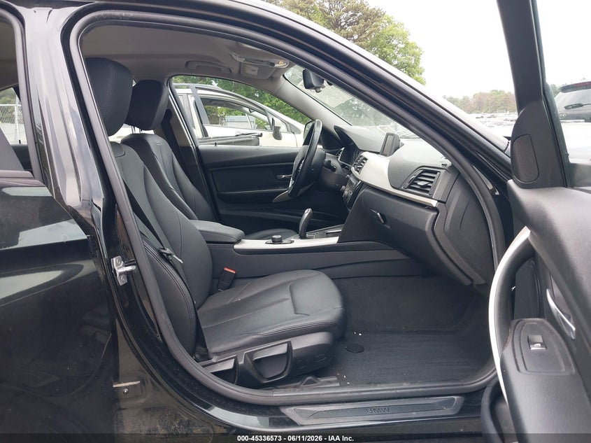 2016 BMW 3er VIN WBA8E5G52GNT40781 IAAI salvage auction — FRONT END, Mv-907A (New York), sold $25 on 2026-07-07 (photo 5)