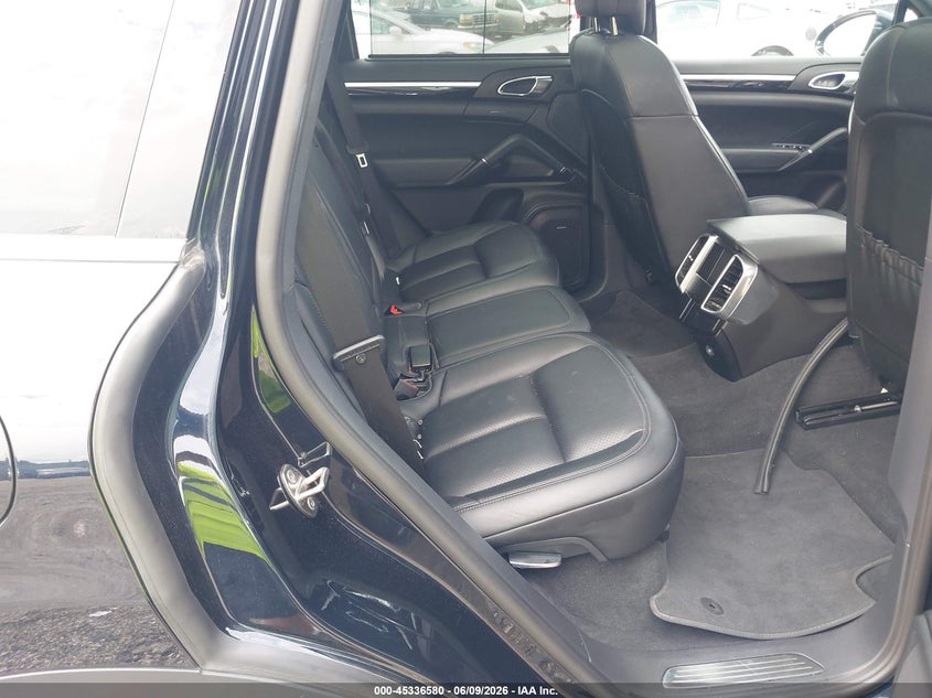 2016 Porsche Cayenne VIN WP1AA2A25GKA11280 IAAI salvage auction — FRONT END, Salvage (Illinois), sold $7,450 on 2026-07-20 (photo 8)