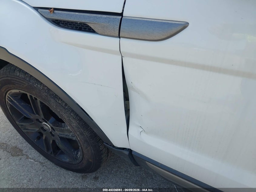 2013 Land rover Range rover evoque VIN SALVR2BG4DH817537 IAAI salvage auction — NORMAL WEAR, Clear (Illinois), sold $700 on 2026-07-22 (photo 6)