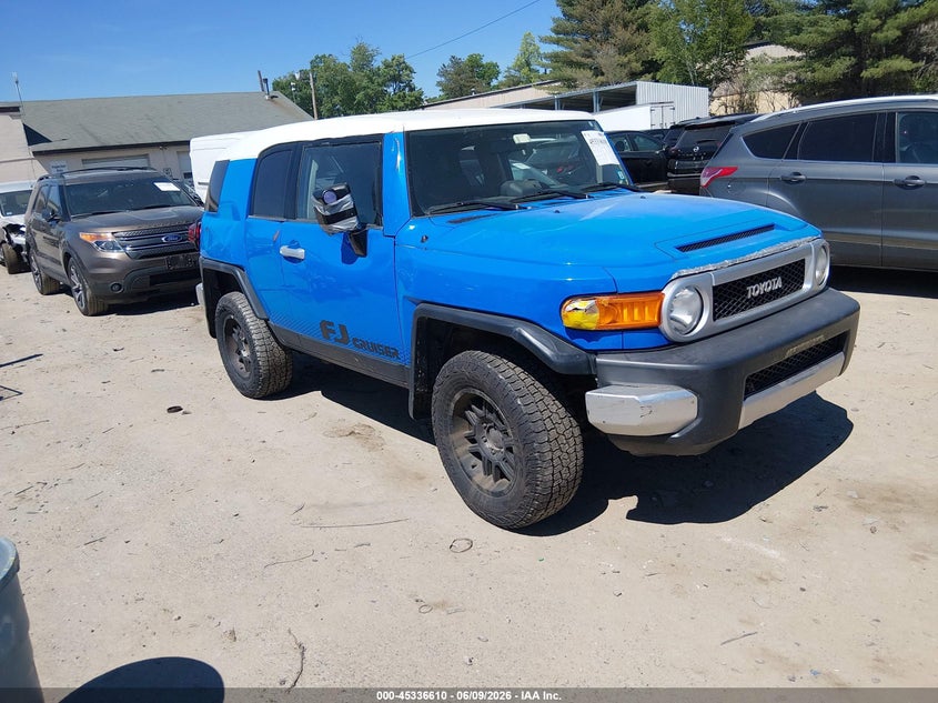 2007 Toyota Fj cruiser VIN JTEBU11F270041807 IAAI salvage auction — NORMAL WEAR, Original (New Hampshire), sold $2,150 on 2026-07-08 (photo 1)