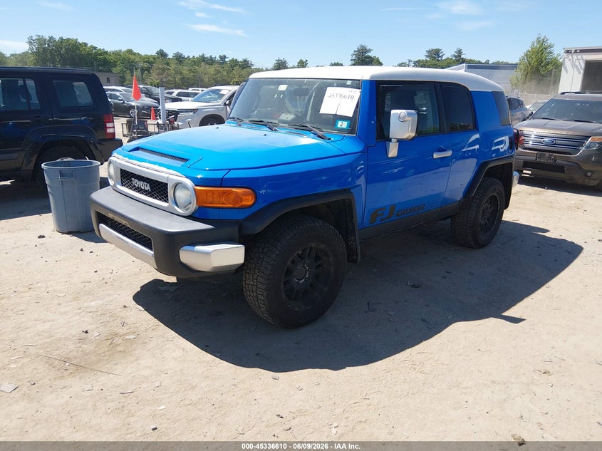 2007 Toyota Fj cruiser VIN JTEBU11F270041807 IAAI salvage auction — NORMAL WEAR, Original (New Hampshire), sold $2,150 on 2026-07-08 (photo 2)