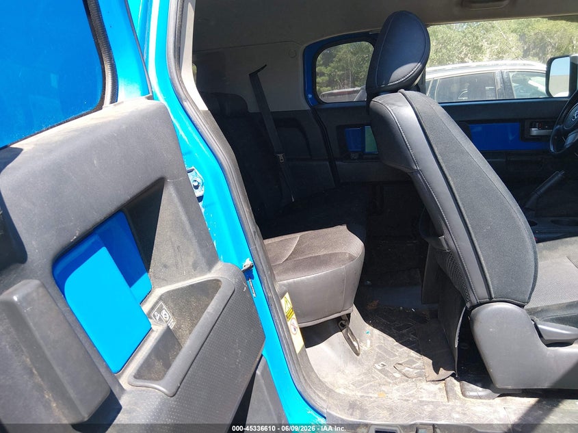 2007 Toyota Fj cruiser VIN JTEBU11F270041807 IAAI salvage auction — NORMAL WEAR, Original (New Hampshire), sold $2,150 on 2026-07-08 (photo 7)