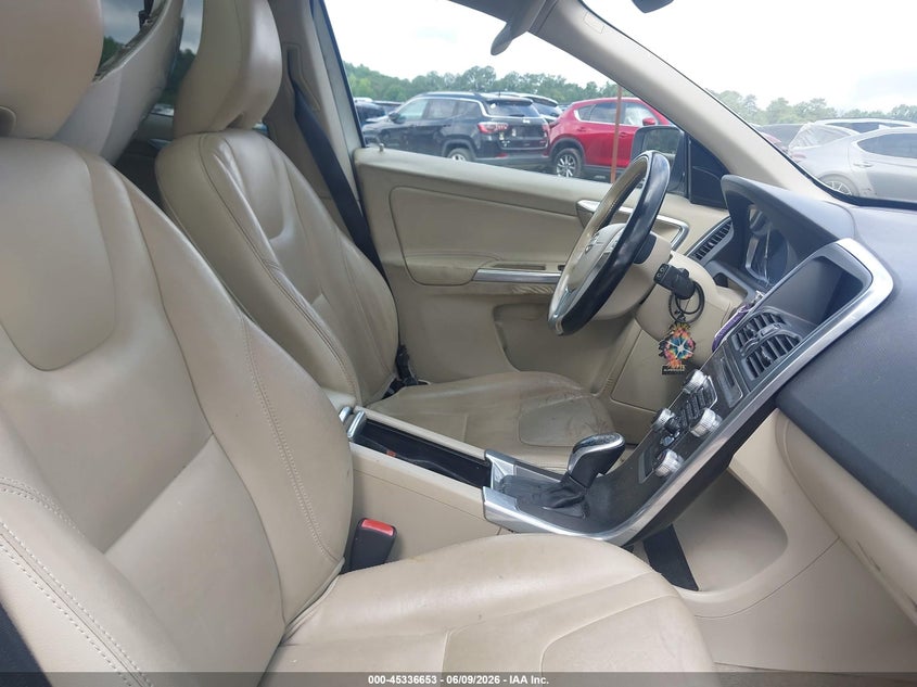 2015 Volvo Xc60 VIN YV4612RK9F2630181 IAAI salvage auction — FRONT END, Salvage Title, sold $1,250 on 2026-07-11 (photo 5)