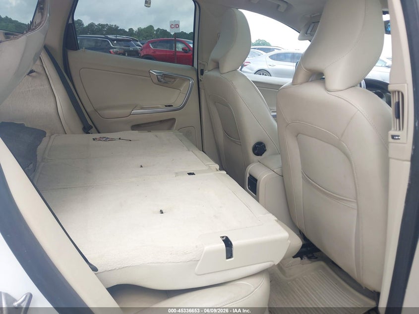 2015 Volvo Xc60 VIN YV4612RK9F2630181 IAAI salvage auction — FRONT END, Salvage Title, sold $1,250 on 2026-07-11 (photo 8)