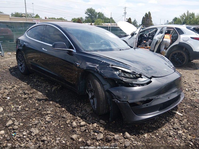2018 Tesla Model 3 VIN 5YJ3E1EA5JF071011 IAAI salvage auction — RIGHT SIDE, Salvage (Ohio), sold $3,200 on 2026-07-08 (photo 1)