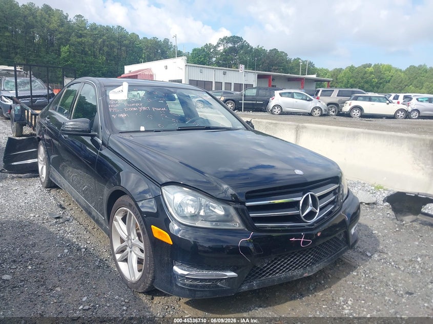 2014 Mercedes-benz C-klasse VIN WDDGF4HBXEA949797 IAAI salvage auction — REAR END, Salvage (Georgia), sold $1,550 on 2026-07-28 (photo 1)