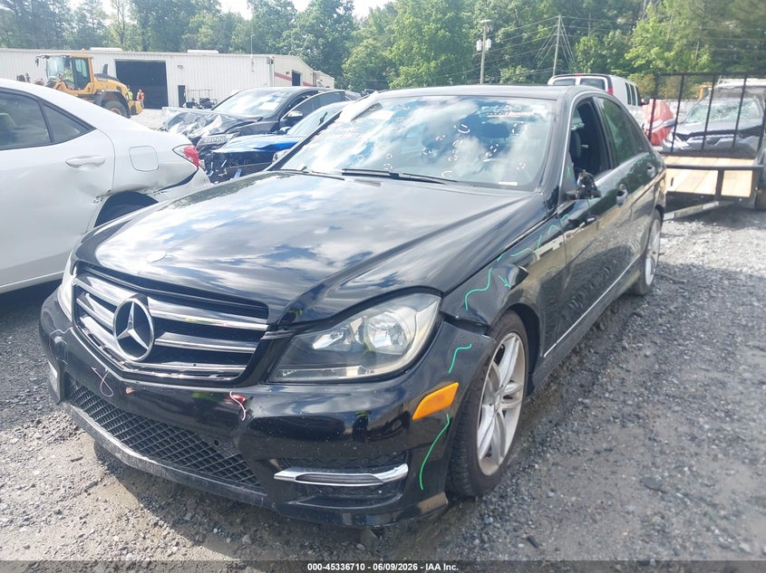 2014 Mercedes-benz C-klasse VIN WDDGF4HBXEA949797 IAAI salvage auction — REAR END, Salvage (Georgia), sold $1,550 on 2026-07-28 (photo 2)