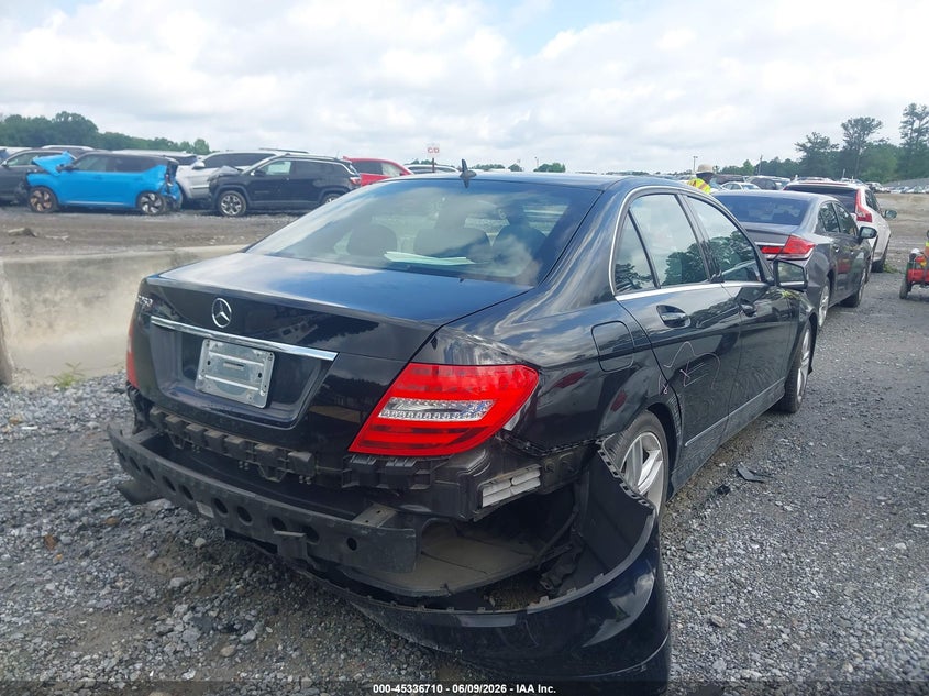 2014 Mercedes-benz C-klasse VIN WDDGF4HBXEA949797 IAAI salvage auction — REAR END, Salvage (Georgia), sold $1,550 on 2026-07-28 (photo 4)