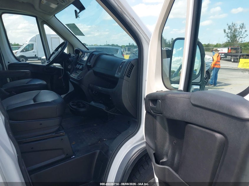 2017 Ram Promaster city VIN 3C6TRVDG6HE526019 IAAI salvage auction — TRANSMISSION, Salvage (Florida), sold $2,250 on 2026-07-09 (photo 5)
