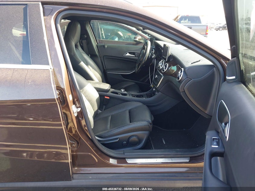 2016 Mercedes-benz Gla-klasse VIN WDCTG4EB8GJ251244 IAAI salvage auction — FRONT END, Salvage Title, sold $4,050 on 2026-07-16 (photo 5)