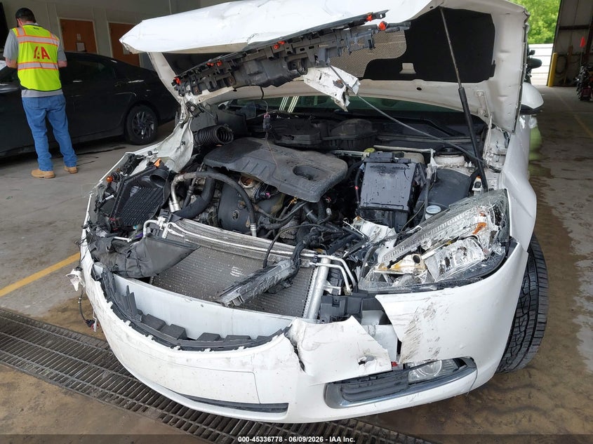 2011 Buick Regal VIN W04GN5EC2B1012092 IAAI salvage auction — FRONT END, Clear (Michigan), sold $350 on 2026-07-13 (photo 6)