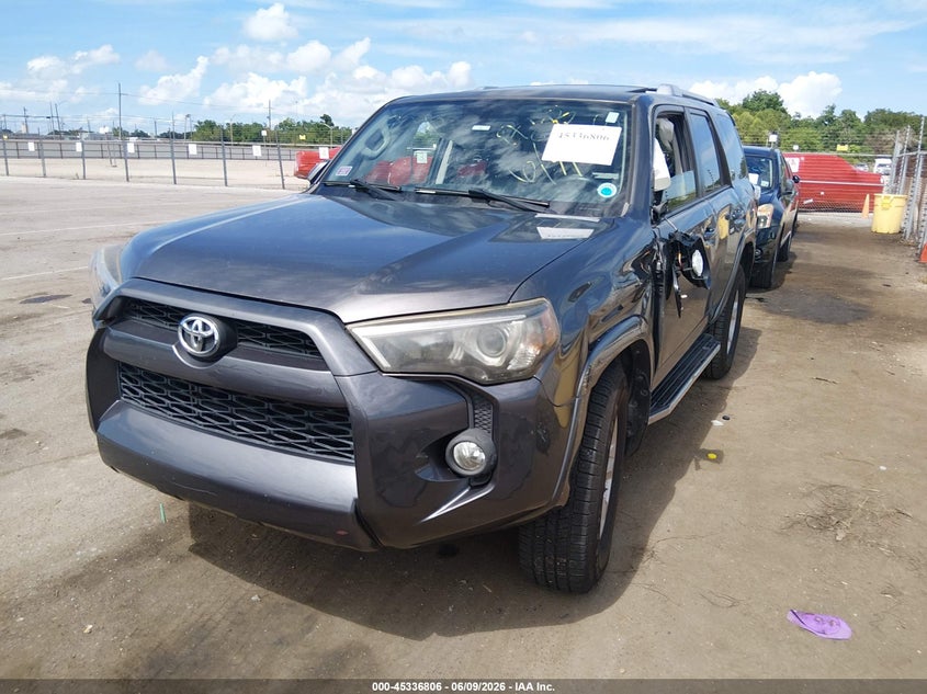 2014 Toyota 4runner VIN JTEZU5JR9E5079082 IAAI salvage auction — ROLLOVER, Salvage (Louisiana), sold $7,650 on 2026-07-13 (photo 2)