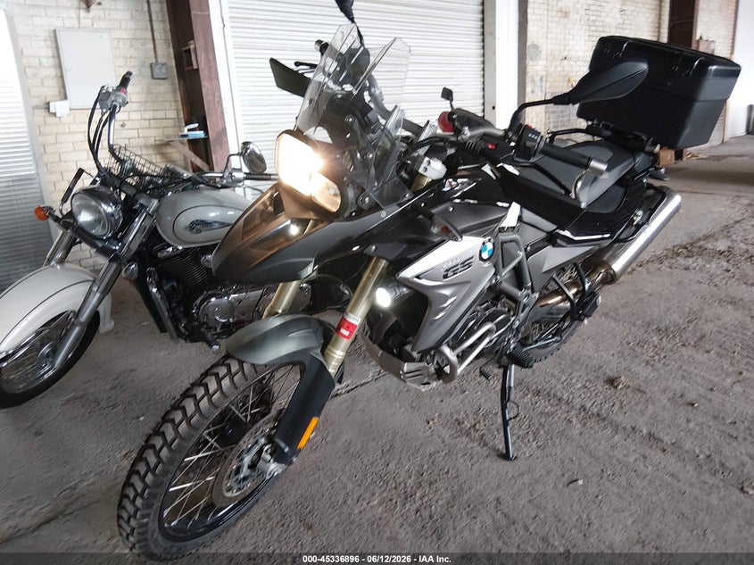 2016 BMW F 800 VIN WB10B1205GZL07907 IAAI salvage auction — LEFT & RIGHT, Clear (New York), sold $25 on 2026-07-29 (photo 2)