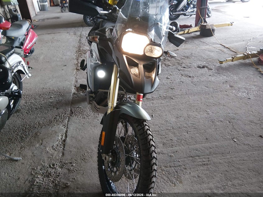 2016 BMW F 800 VIN WB10B1205GZL07907 IAAI salvage auction — LEFT & RIGHT, Clear (New York), sold $25 on 2026-07-29 (photo 5)
