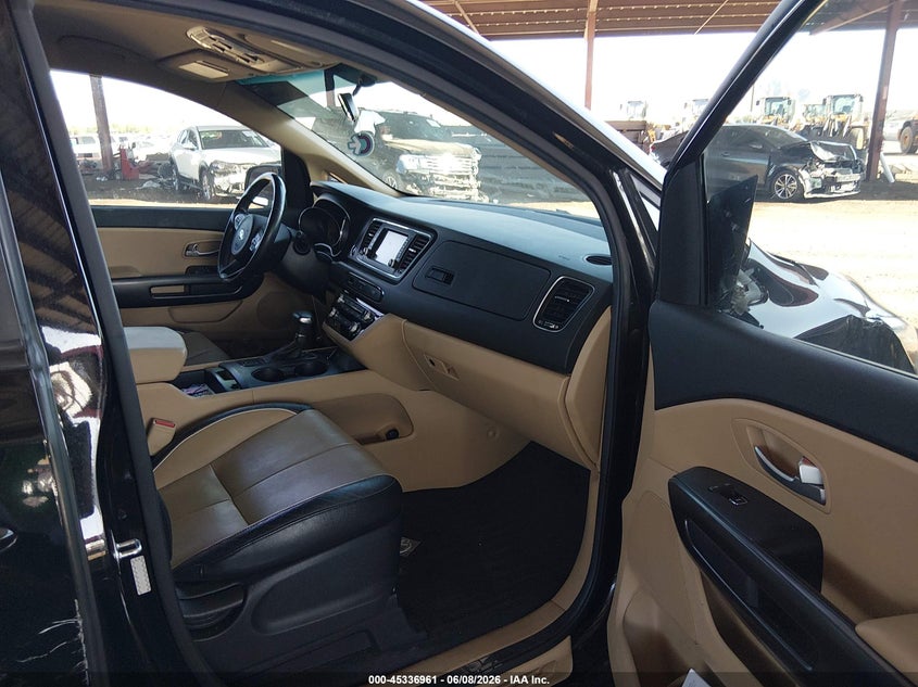 2017 Kia SEDONA VIN KNDMB5C18H6283186 IAAI salvage auction — RIGHT SIDE, Salvage (Arizona), sold $2,050 on 2026-07-14 (photo 5)