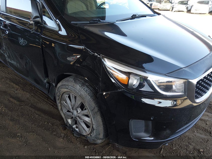 2017 Kia SEDONA VIN KNDMB5C18H6283186 IAAI salvage auction — RIGHT SIDE, Salvage (Arizona), sold $2,050 on 2026-07-14 (photo 6)