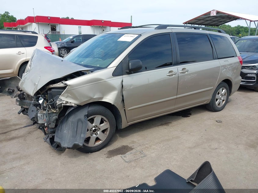 2006 Toyota Sienna VIN 5TDZA23CX6S463999 IAAI salvage auction — FRONT END, Salvage - Greater Than 75% (Maryland), sold $725 on 2026-07-09 (photo 2)