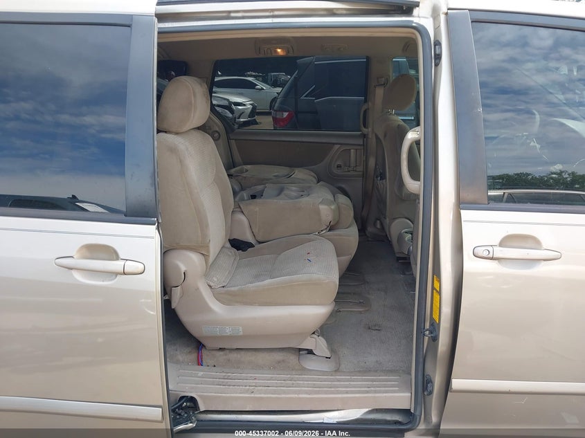 2006 Toyota Sienna VIN 5TDZA23CX6S463999 IAAI salvage auction — FRONT END, Salvage - Greater Than 75% (Maryland), sold $725 on 2026-07-09 (photo 8)