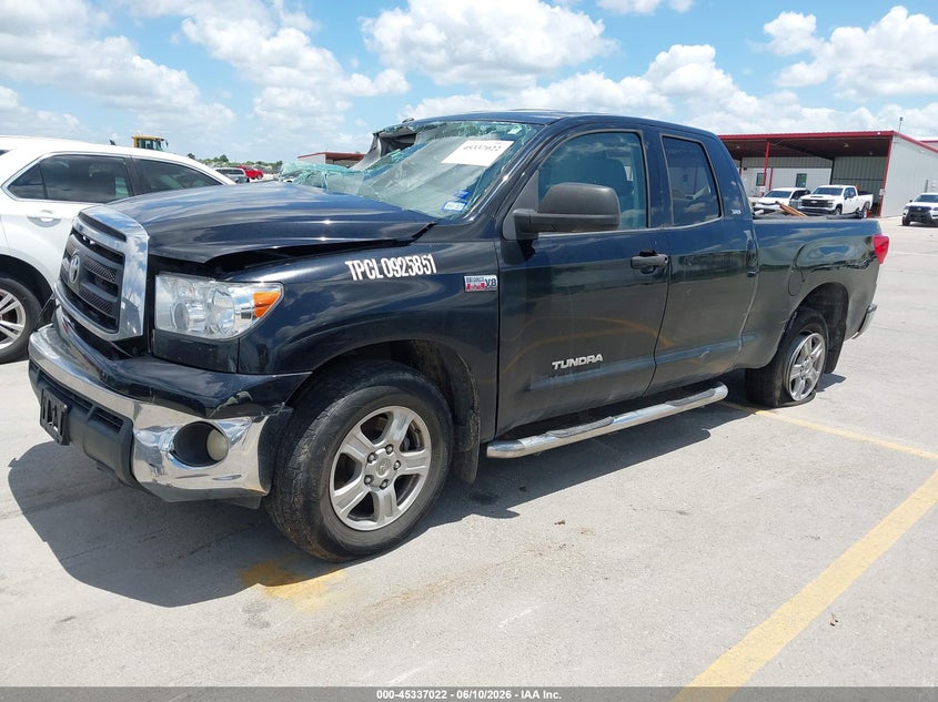 2010 Toyota Tundra VIN 5TFUW5F12AX145806 IAAI salvage auction — RIGHT SIDE, Salvage (Texas), sold $4,475 on 2026-07-16 (photo 2)