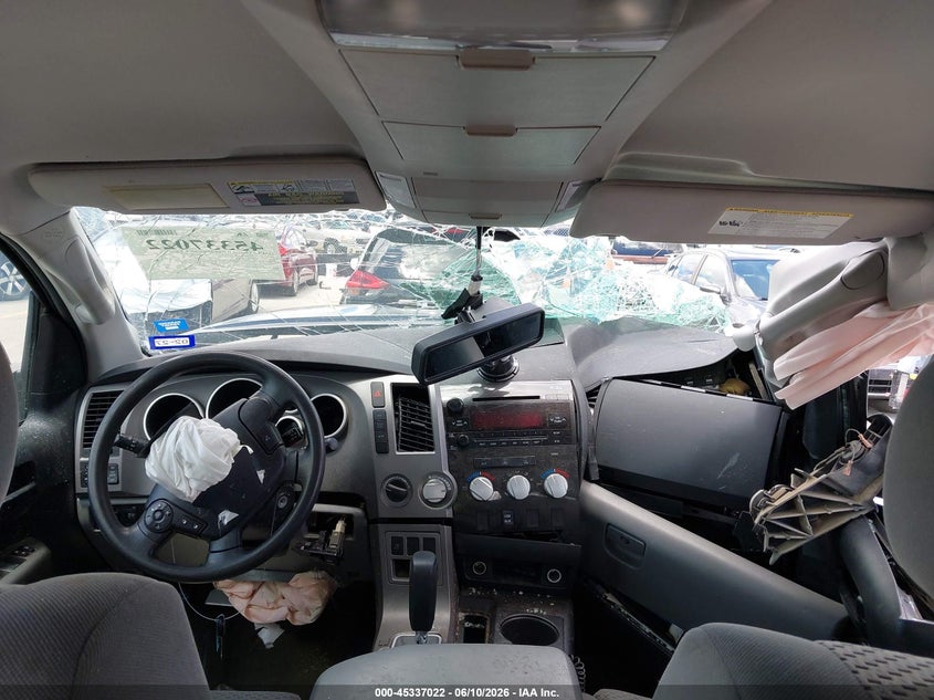 2010 Toyota Tundra VIN 5TFUW5F12AX145806 IAAI salvage auction — RIGHT SIDE, Salvage (Texas), sold $4,475 on 2026-07-16 (photo 5)