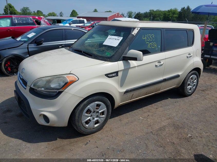 2012 Kia Soul VIN KNDJT2A59C7387340 IAAI salvage auction — NORMAL WEAR, Clear (Virginia), sold $300 on 2026-07-07 (photo 2)