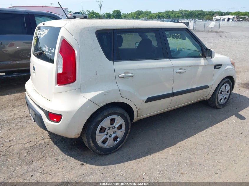 2012 Kia Soul VIN KNDJT2A59C7387340 IAAI salvage auction — NORMAL WEAR, Clear (Virginia), sold $300 on 2026-07-07 (photo 4)