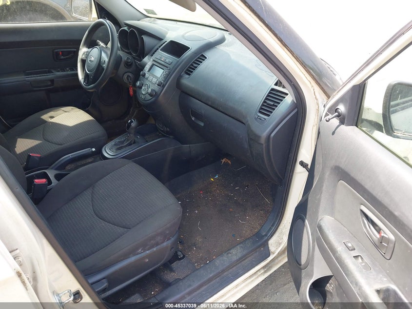 2012 Kia Soul VIN KNDJT2A59C7387340 IAAI salvage auction — NORMAL WEAR, Clear (Virginia), sold $300 on 2026-07-07 (photo 5)