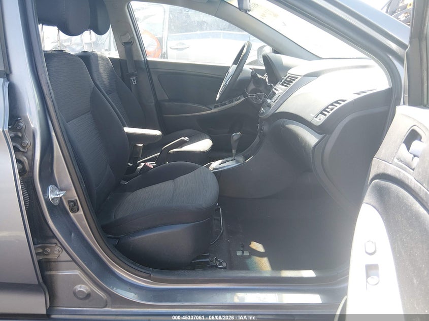 2016 Hyundai Accent VIN KMHCT5AE4GU255230 IAAI salvage auction — NORMAL WEAR, Salvage Title, sold $675 on 2026-07-17 (photo 5)