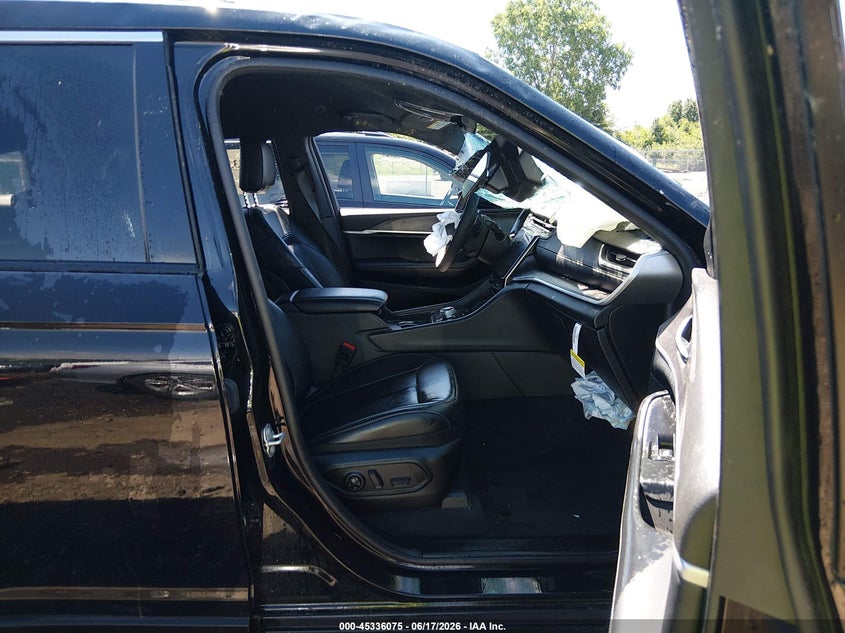 2025 Jeep VIN 1C4RJKBG6S8727836 IAAI salvage auction — ROLLOVER, Salvage Title, sold $3,150 on 2026-07-23 (photo 5)