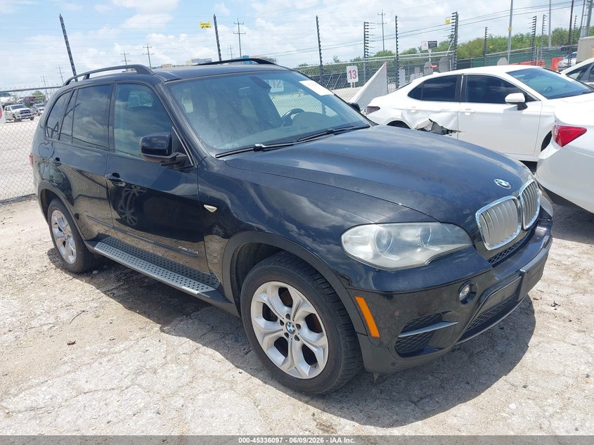 2013 BMW X5 VIN 5UXZW0C55D0B96182 IAAI salvage auction — NORMAL WEAR, Salvage Title, sold $2,050 on 2026-07-06 (photo 1)