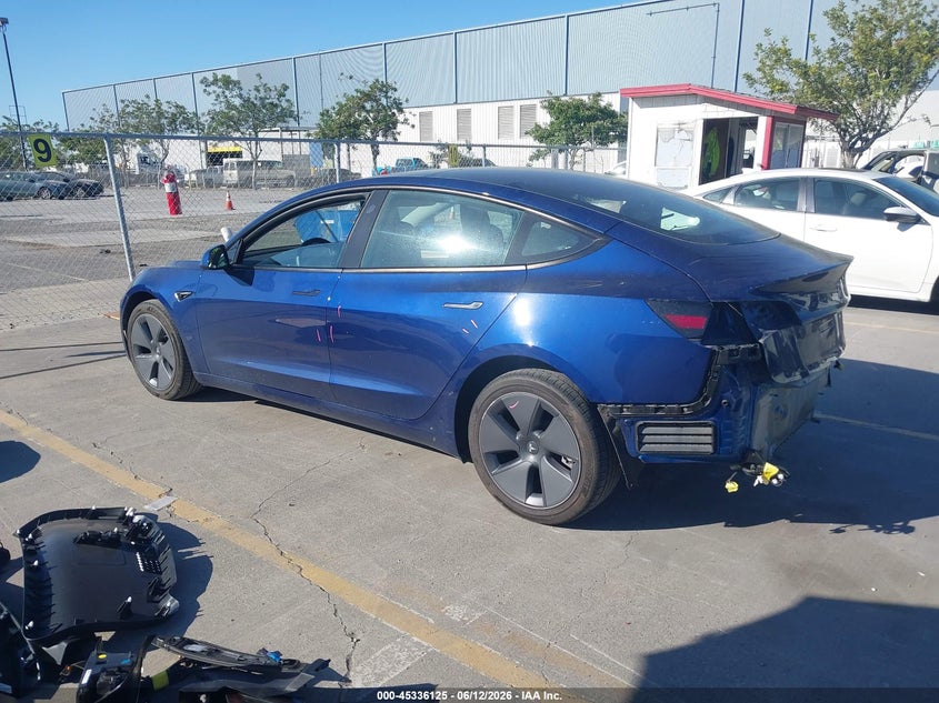 2022 Tesla Model 3 VIN 5YJ3E1EB3NF366381 IAAI salvage auction — REAR END, Salvage Title, sold $9,100 on 2026-07-29 (photo 3)