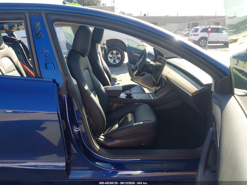 2022 Tesla Model 3 VIN 5YJ3E1EB3NF366381 IAAI salvage auction — REAR END, Salvage Title, sold $9,100 on 2026-07-29 (photo 5)