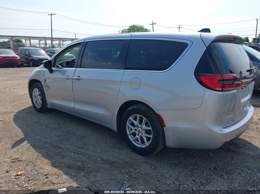2024 Chrysler Pacifica VIN 2C4RC1BG3RR132719 IAAI salvage auction — SIDE, Enterprise Vehicles Clear Only (Indiana), sold $13,100 on 2026-07-17 (photo 3)