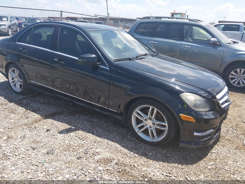 2013 Mercedes-benz C-klasse VIN WDDGF4HB4DA742420 IAAI salvage auction — NORMAL WEAR, Original (Texas), sold $550 on 2026-07-21 (photo 1)