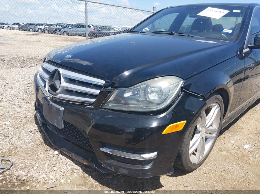 2013 Mercedes-benz C-klasse VIN WDDGF4HB4DA742420 IAAI salvage auction — NORMAL WEAR, Original (Texas), sold $550 on 2026-07-21 (photo 6)