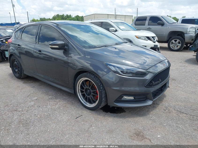 2016 Ford Focus st VIN 1FADP3L9XGL336729 — IAAI salvage auction photo