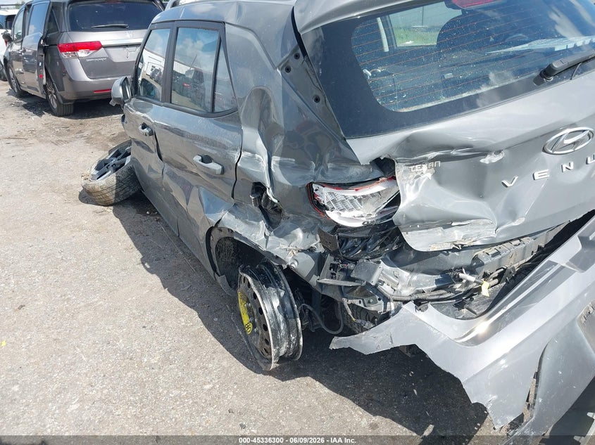 2021 Hyundai Venue VIN KMHRC8A37MU082311 IAAI salvage auction — FRONT & REAR, Salvage (Texas), sold $725 on 2026-07-22 (photo 6)