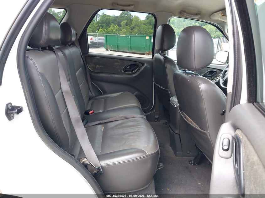 2004 Ford Escape VIN 1FMYU03174KA80852 IAAI salvage auction — NORMAL WEAR, Clear (Alabama), sold $325 on 2026-07-09 (photo 8)