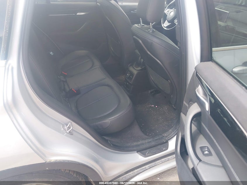 2018 BMW X1 VIN WBXHT3C3XJ5K23560 IAAI salvage auction — RIGHT FRONT, Salvage (Massachusetts), sold $4,050 on 2026-07-17 (photo 8)