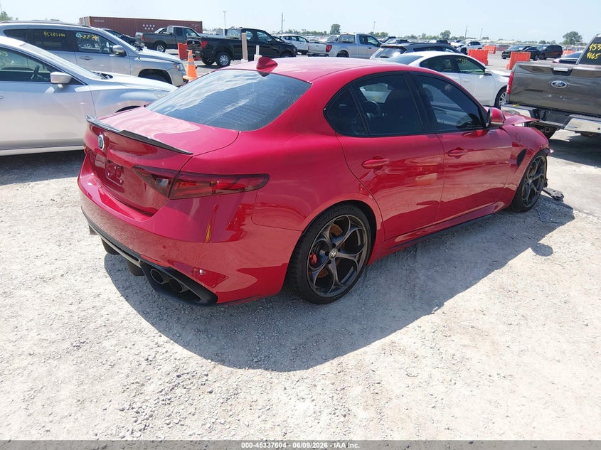 2018 Alfa romeo Giulia VIN ZARFAEAV2J7575634 IAAI salvage auction — FRONT END, Salvage (Missouri), sold $1,000 on 2026-07-28 (photo 4)