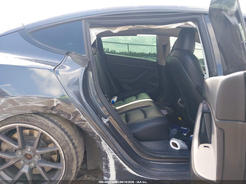 2021 Tesla Model 3 VIN 5YJ3E1EAXMF976378 IAAI salvage auction — SIDE, Salvage Title, sold $3,850 on 2026-08-30 (photo 8)